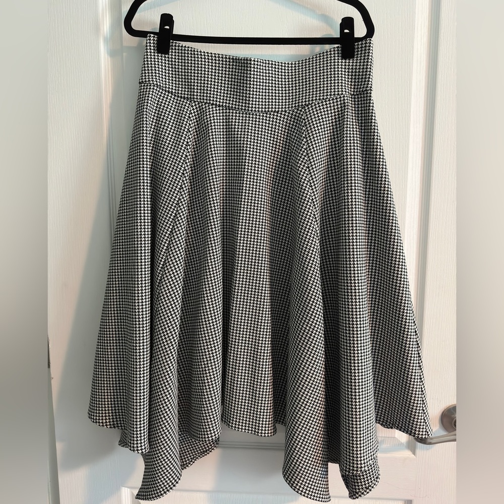 Lane Bryant Herringbone Black and White Skirt NWT 14/16